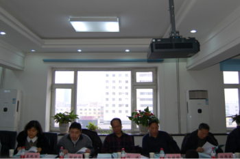 成人直播
“硅氢加成自由基双交联有机硅压敏胶”等项目通过专家鉴定