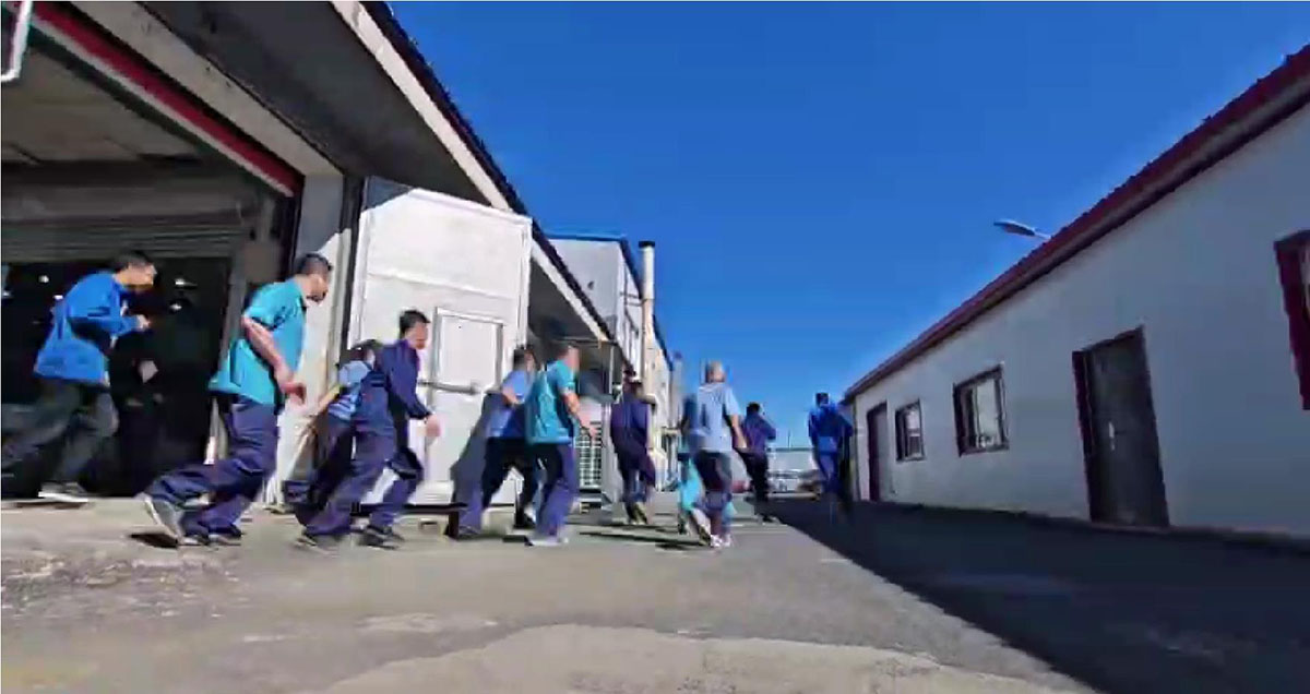 2-刘春燕莅临成人直播
指导安全生产工作(1).jpg